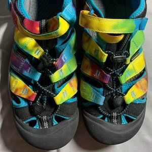 Keen Big Kids size 7 Rainbow Tie Dye Sandals